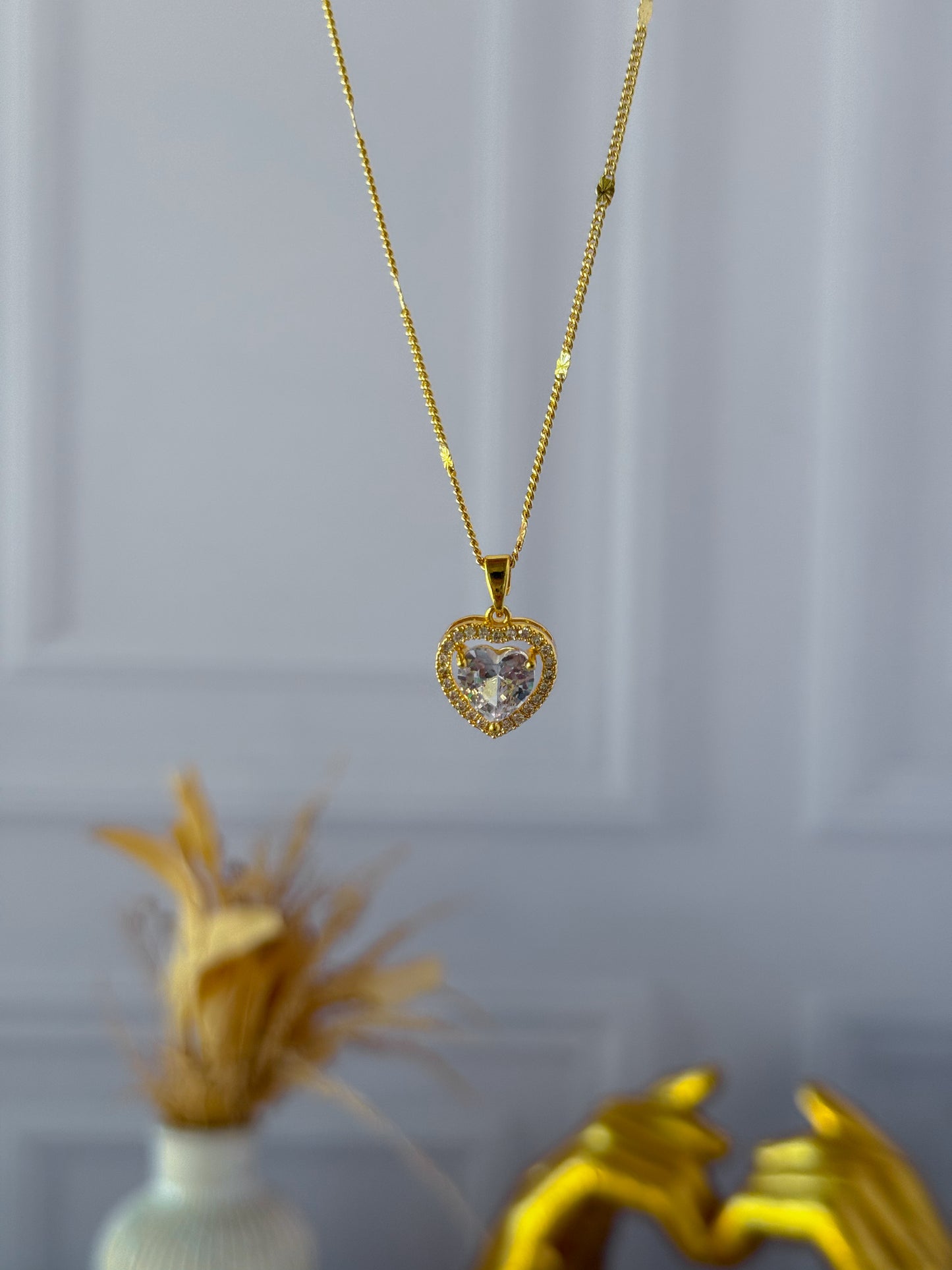 Cadena corazón blanco
