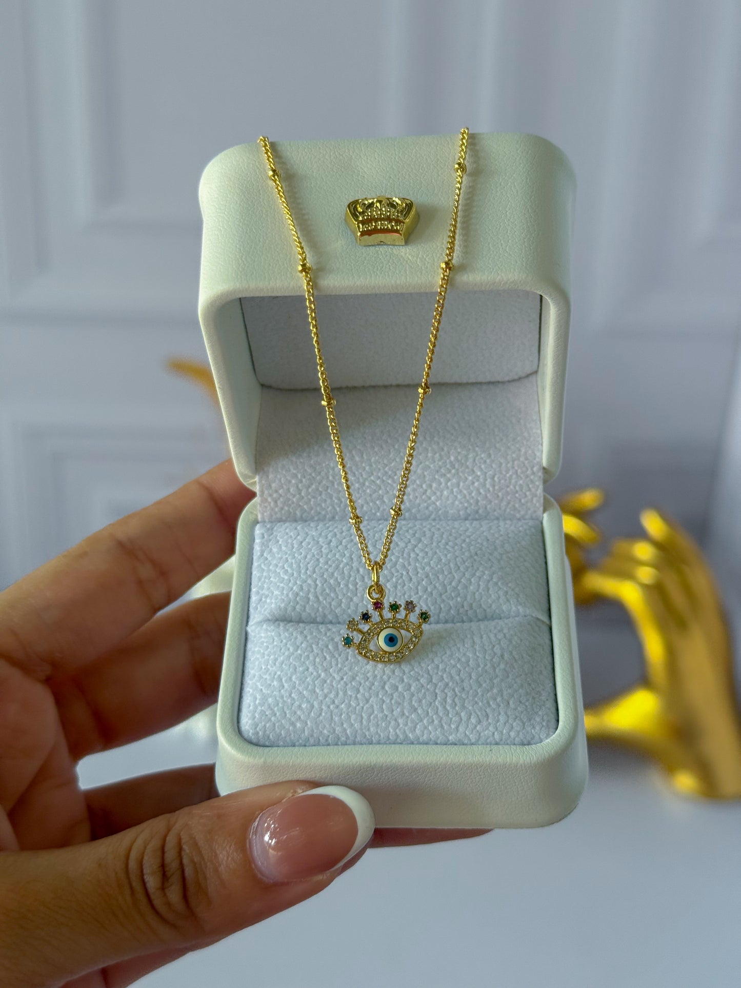 Cadena ojito turco pequeño