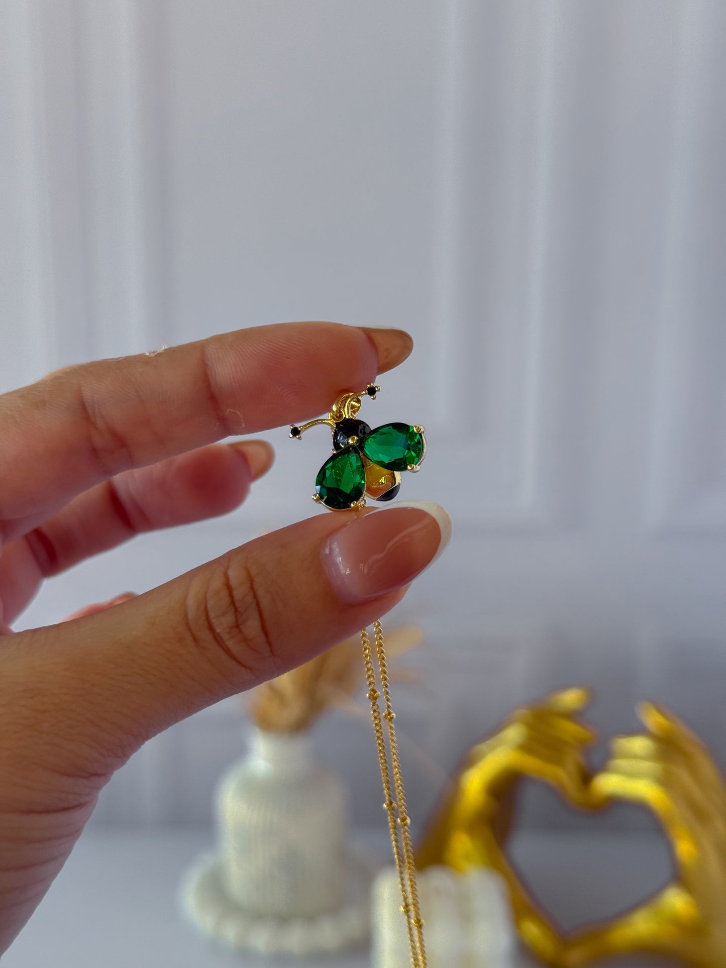 Cadena abejita