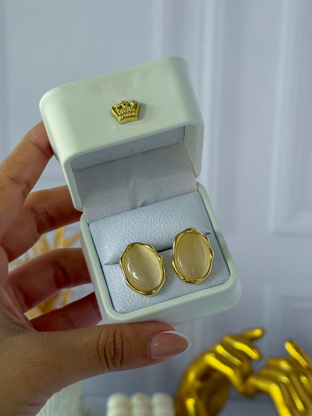 Aretes aurora