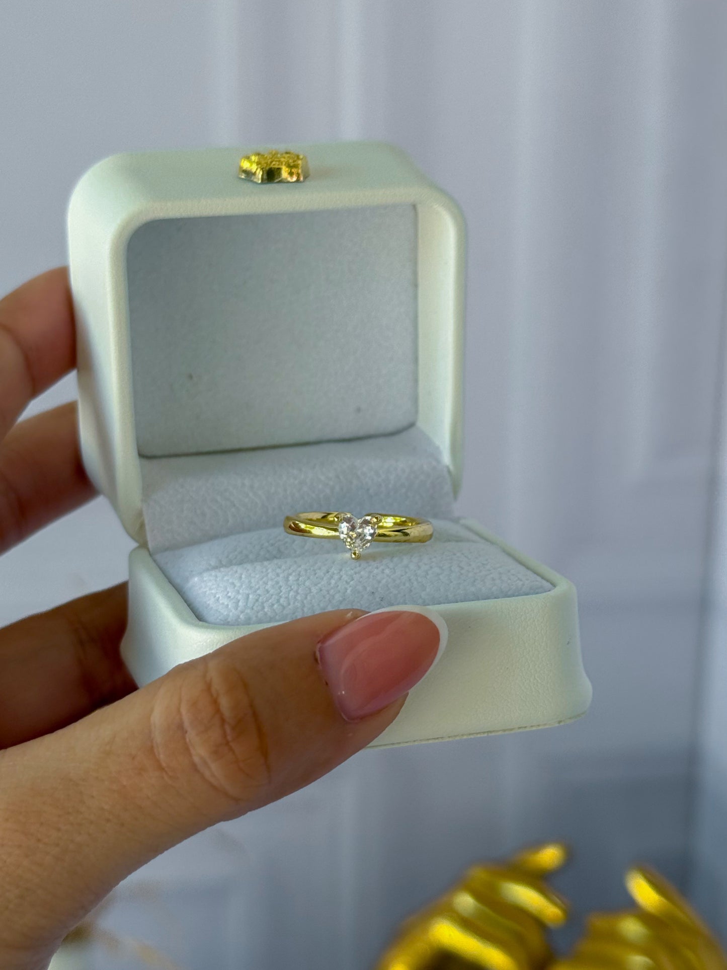 Anillo sencillo corazón