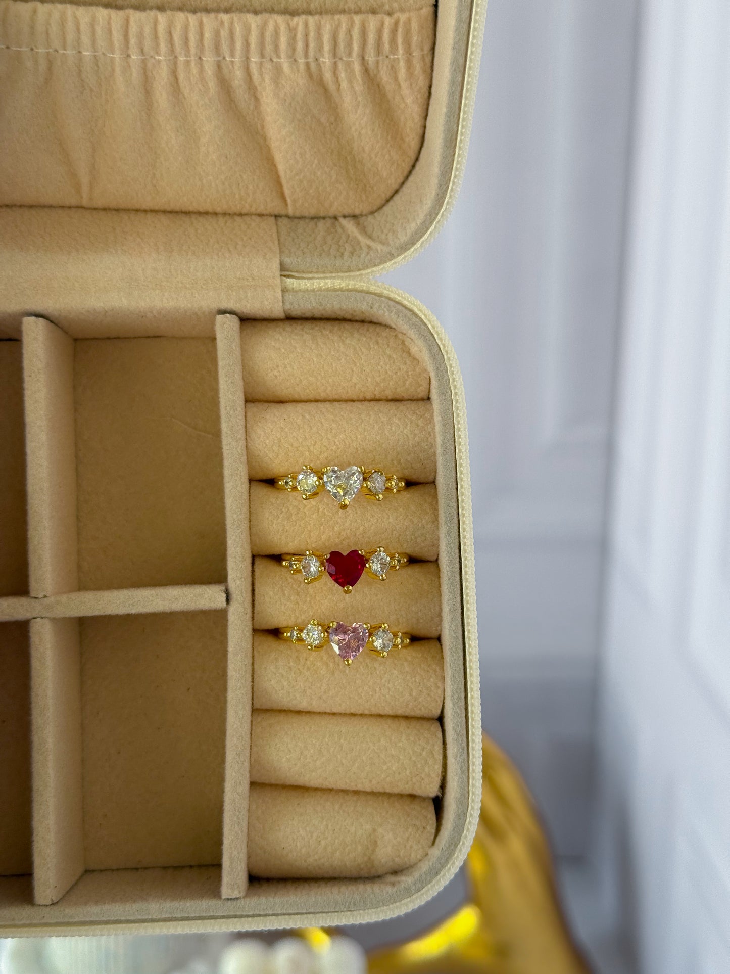 Anillo corazón piedrita