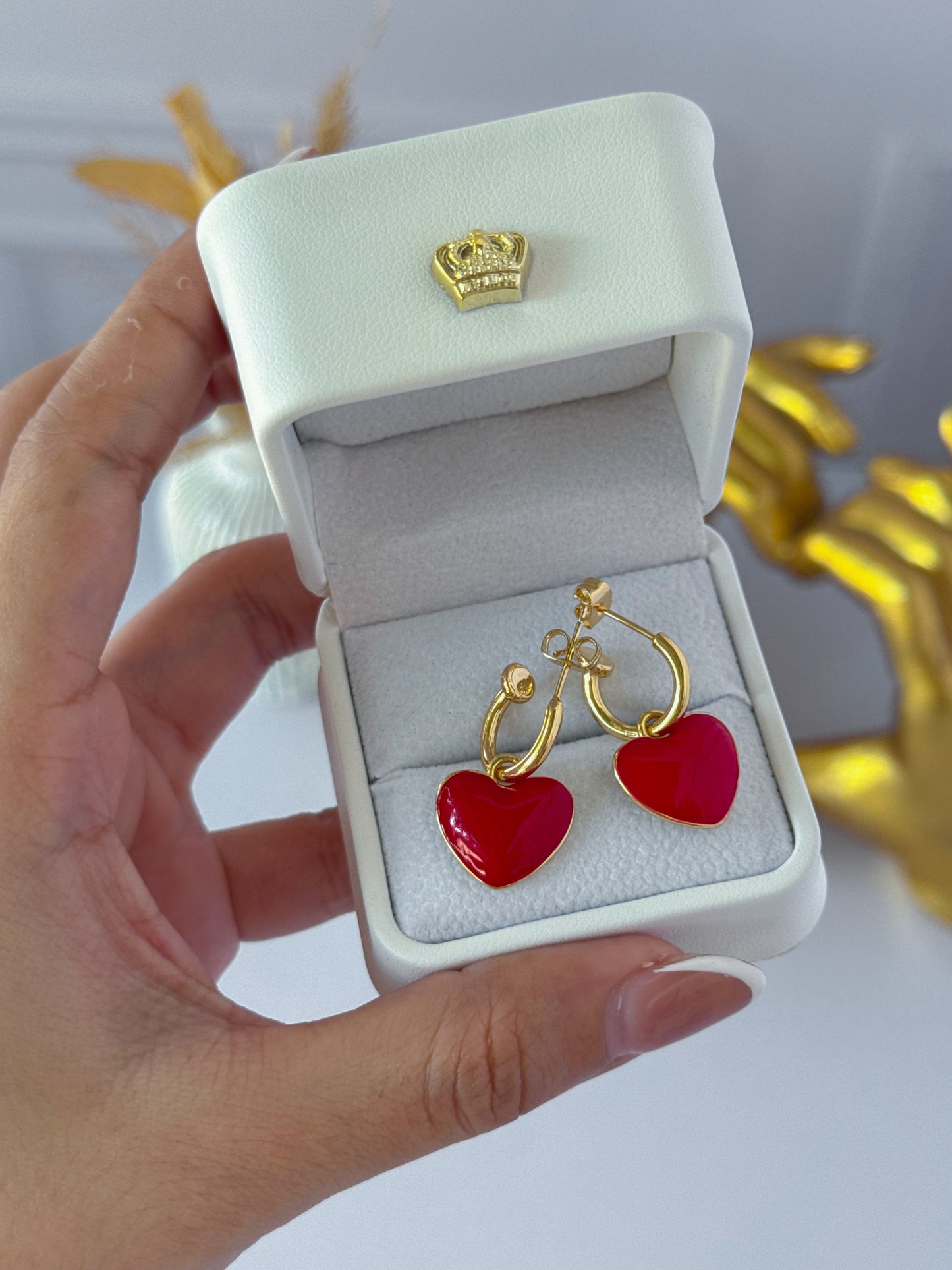 Topos corazones rojos