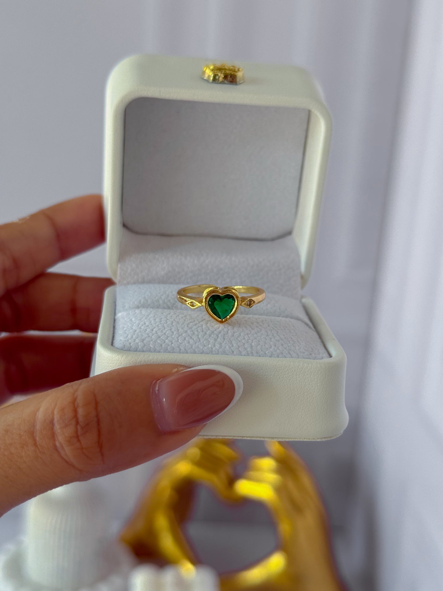 Anillo corazón sencillo
