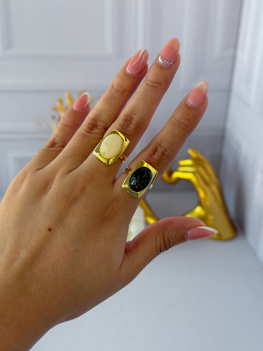 Anillo grande elegante