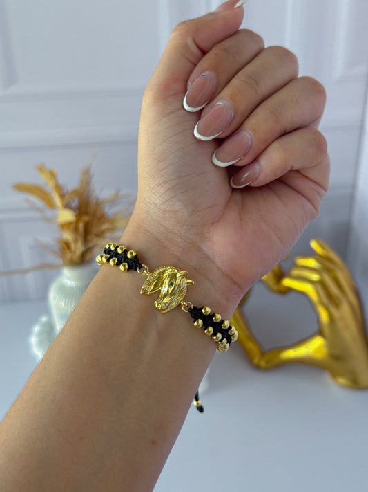 Pulsera caballo tejido