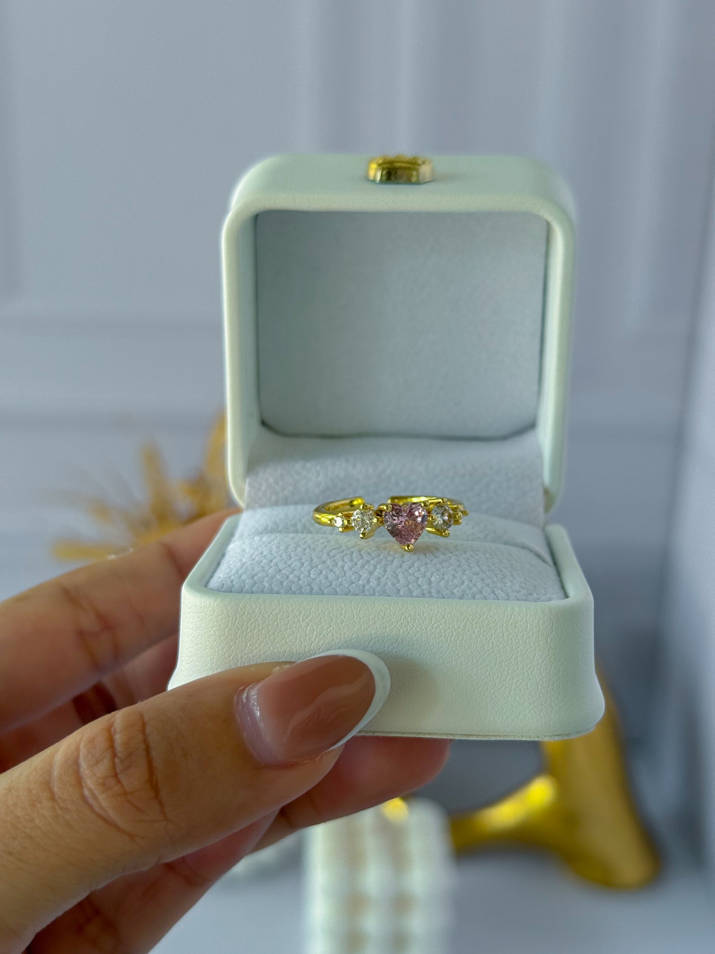 Anillo corazón piedrita