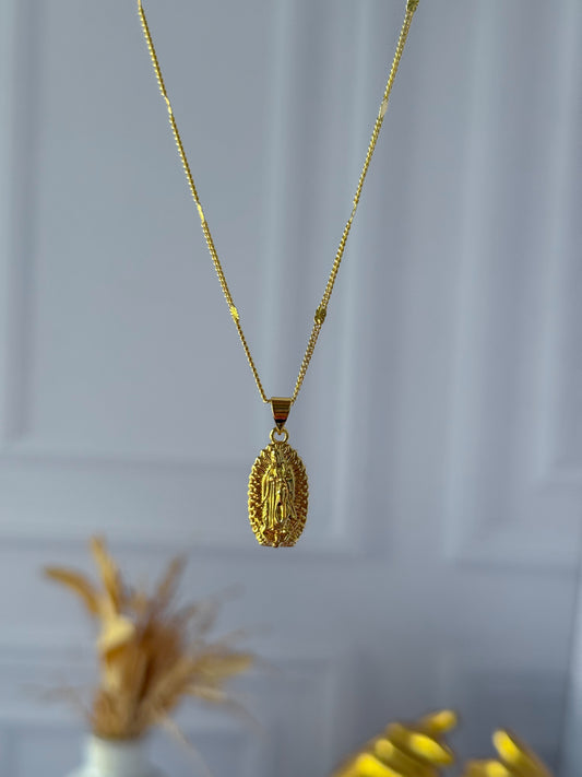 Cadena virgencita