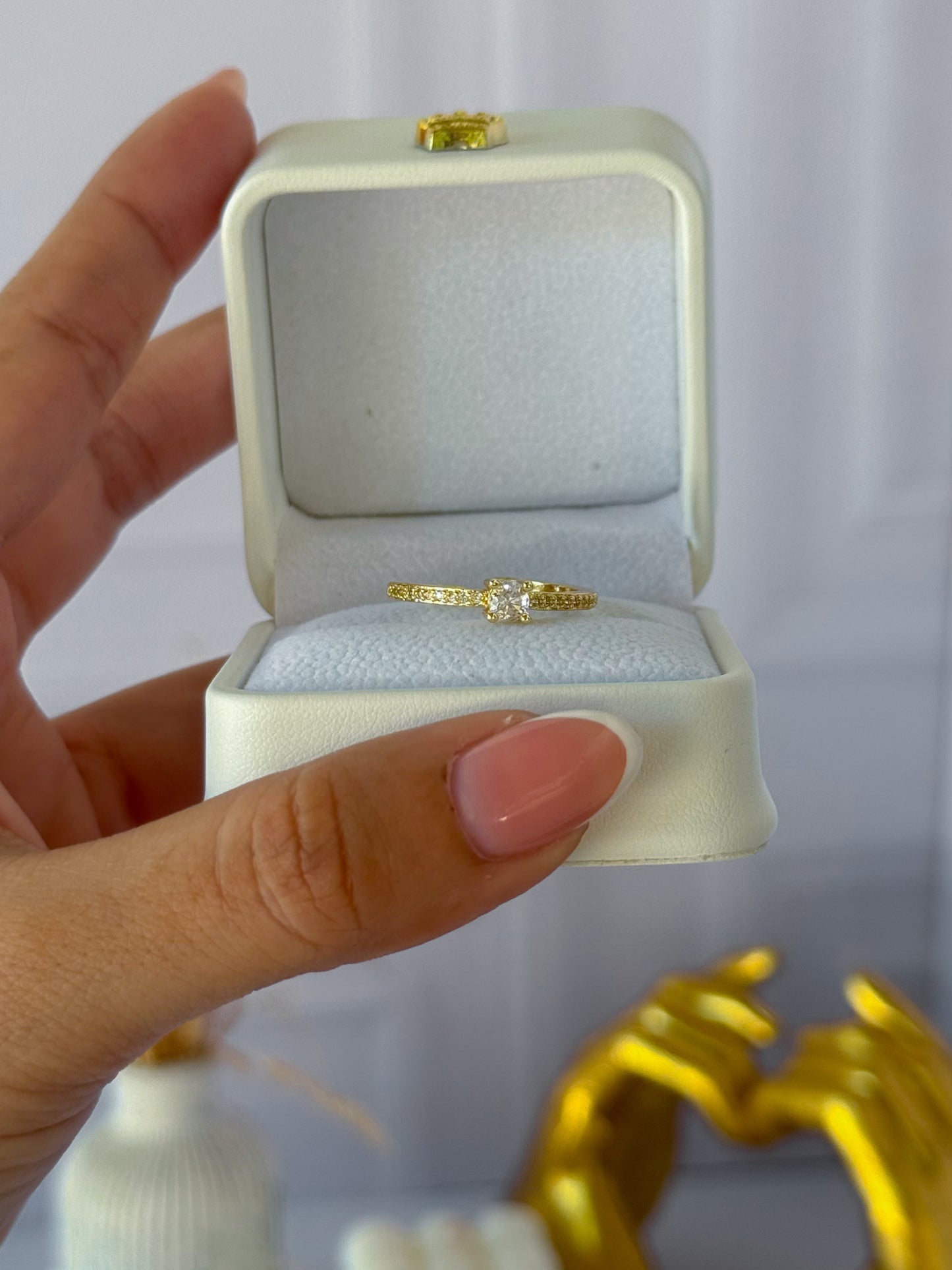 Anillo perlado pequeño