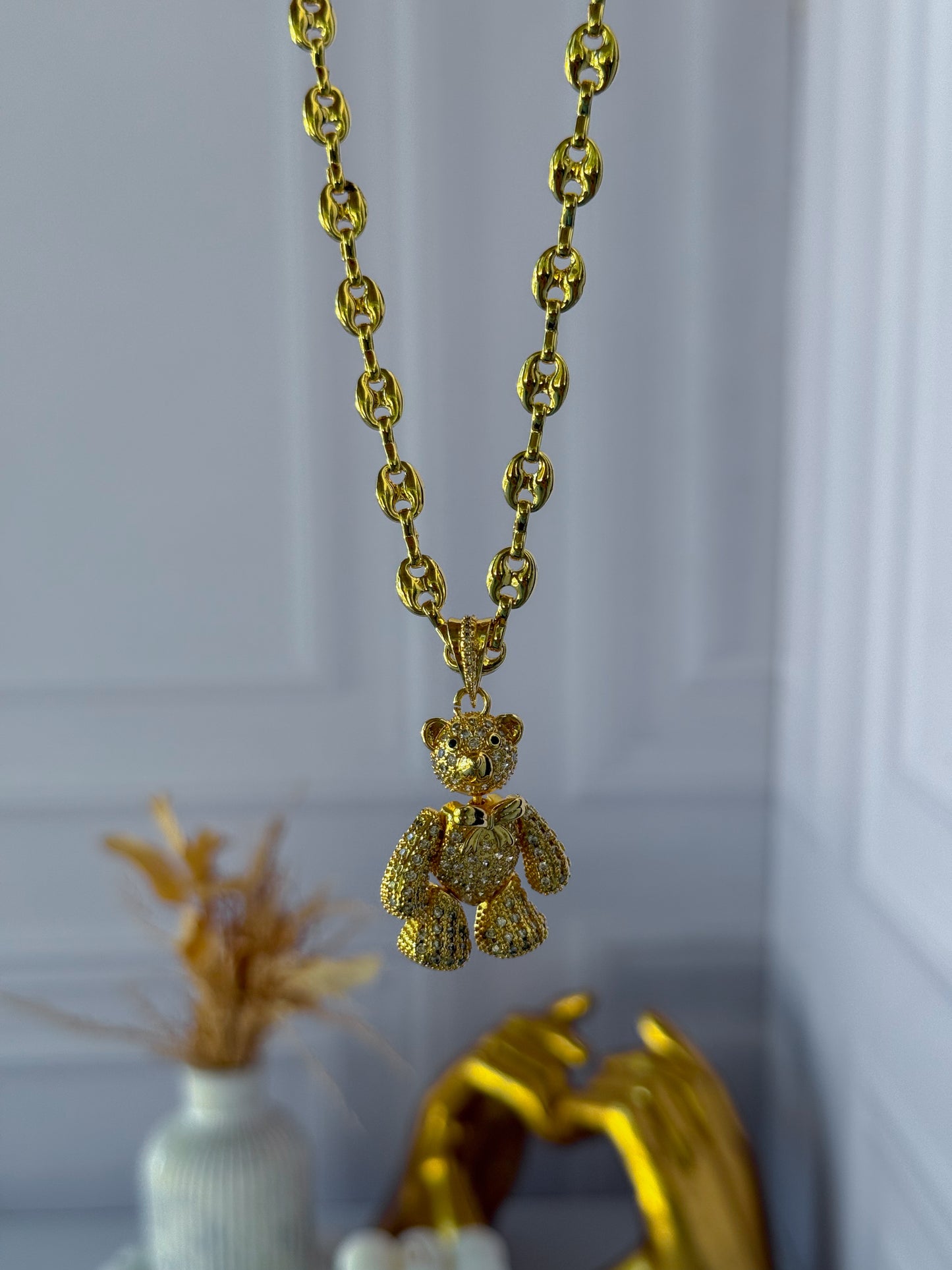 Cadena osito grande tejido Gucci