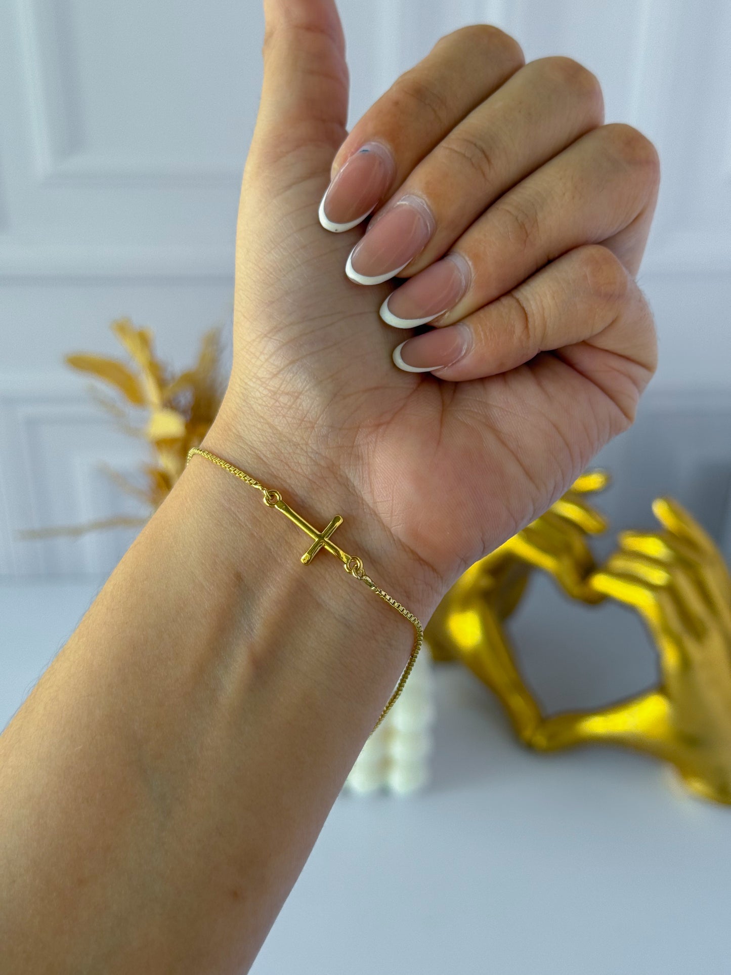 Pulsera Cruz sencilla