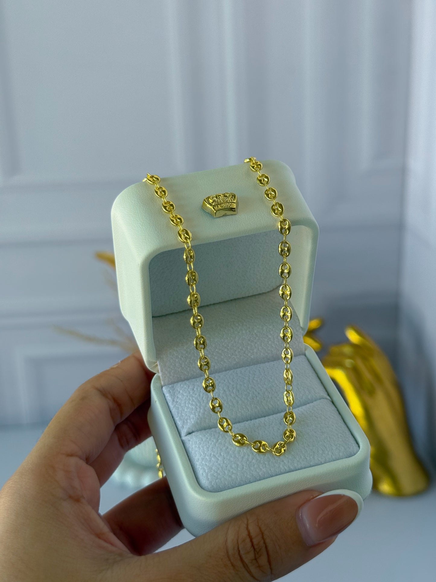 Cadena Gucci delgada