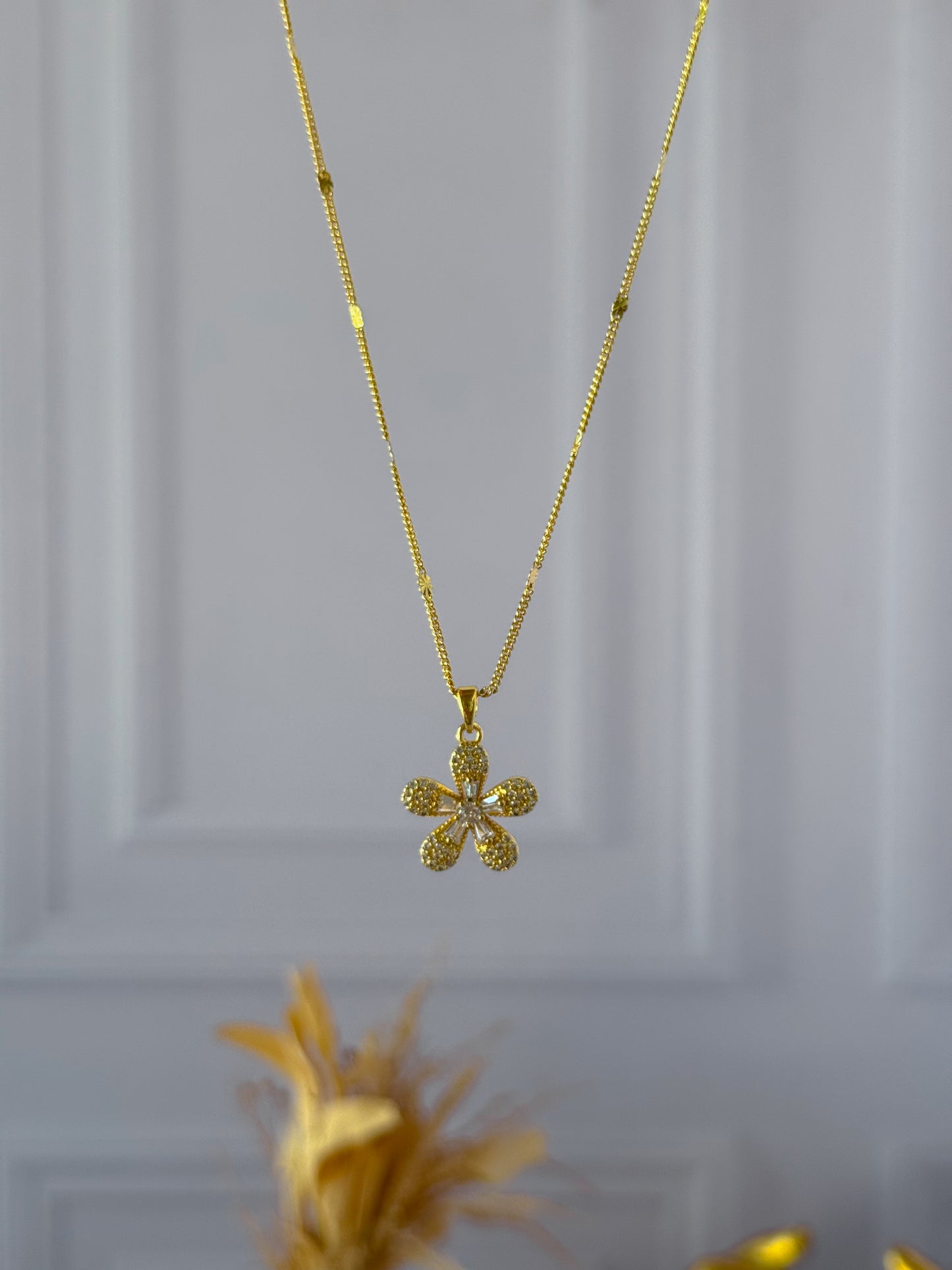Cadena flor perlada