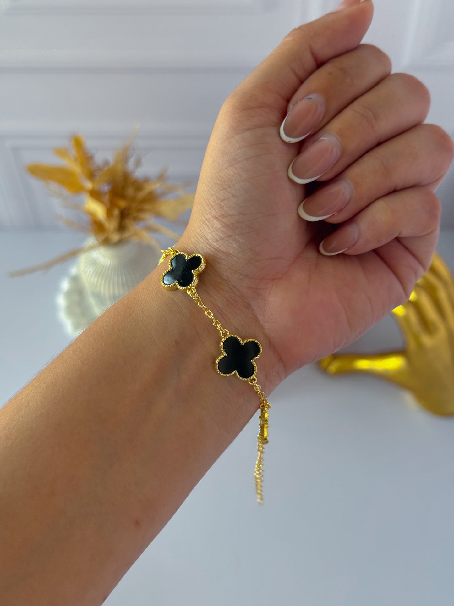 Pulsera trébol negro grande