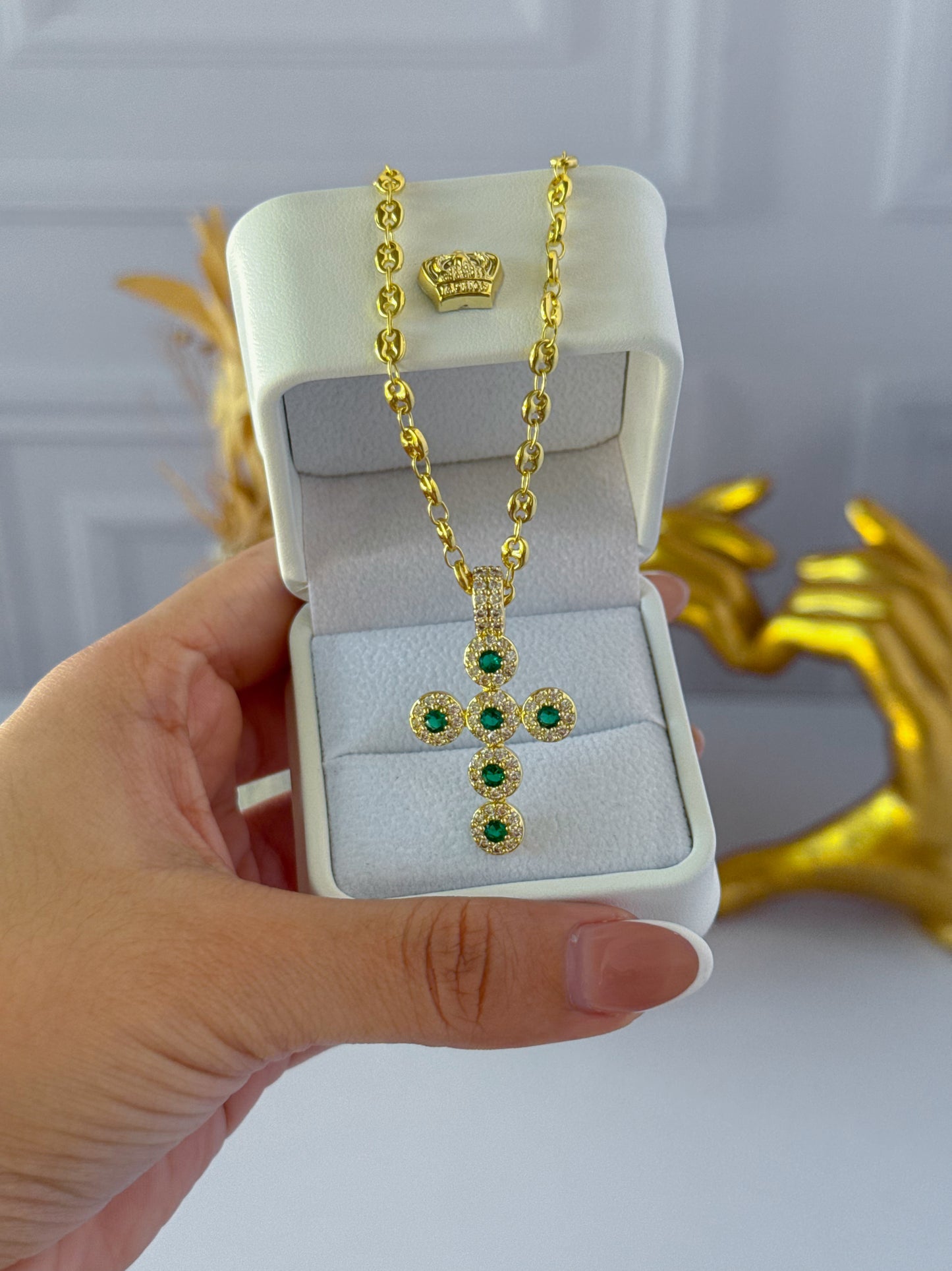 Cadena Cruz verde tejido Gucci