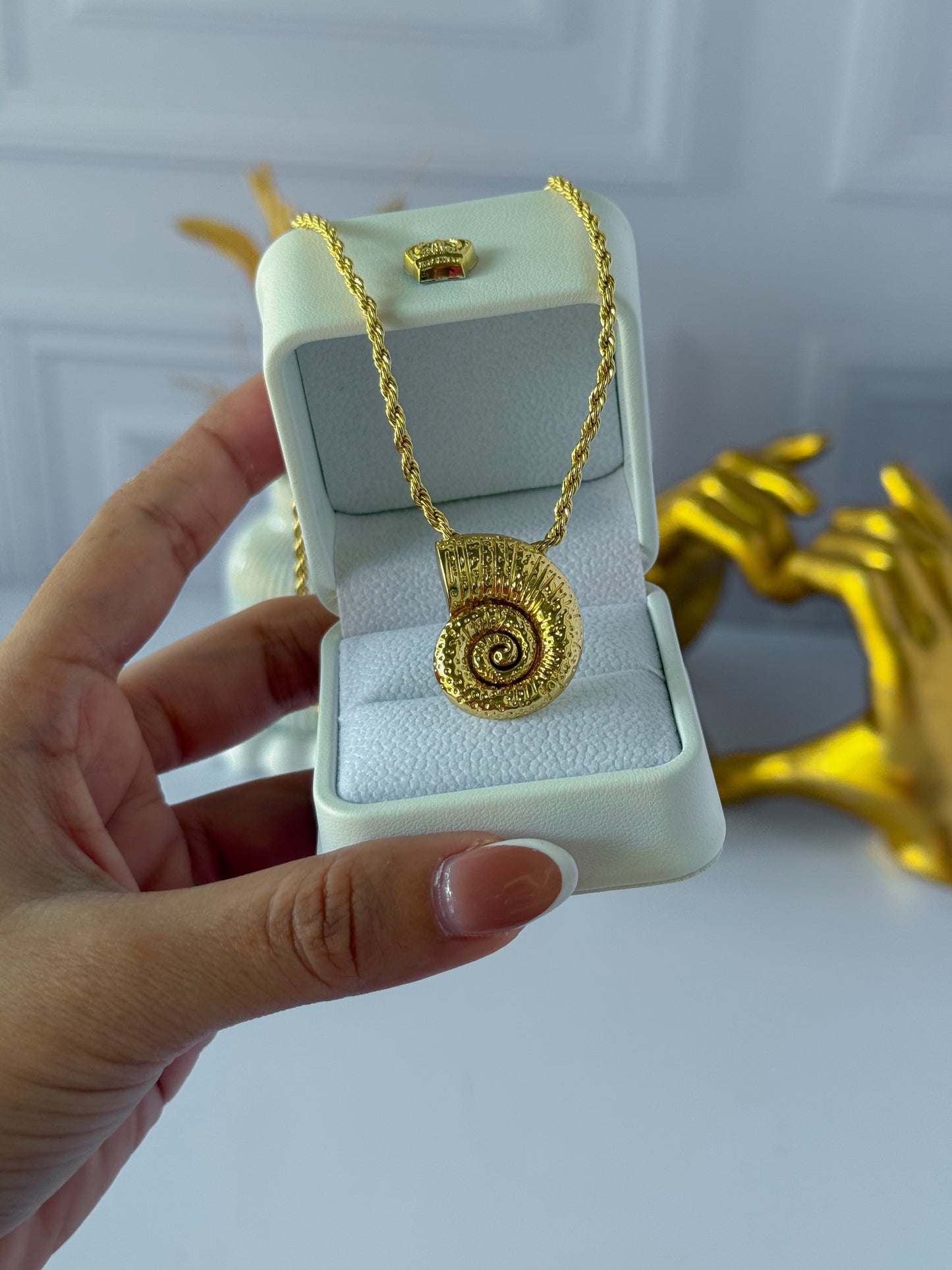 Cadena caracol tejido lazo