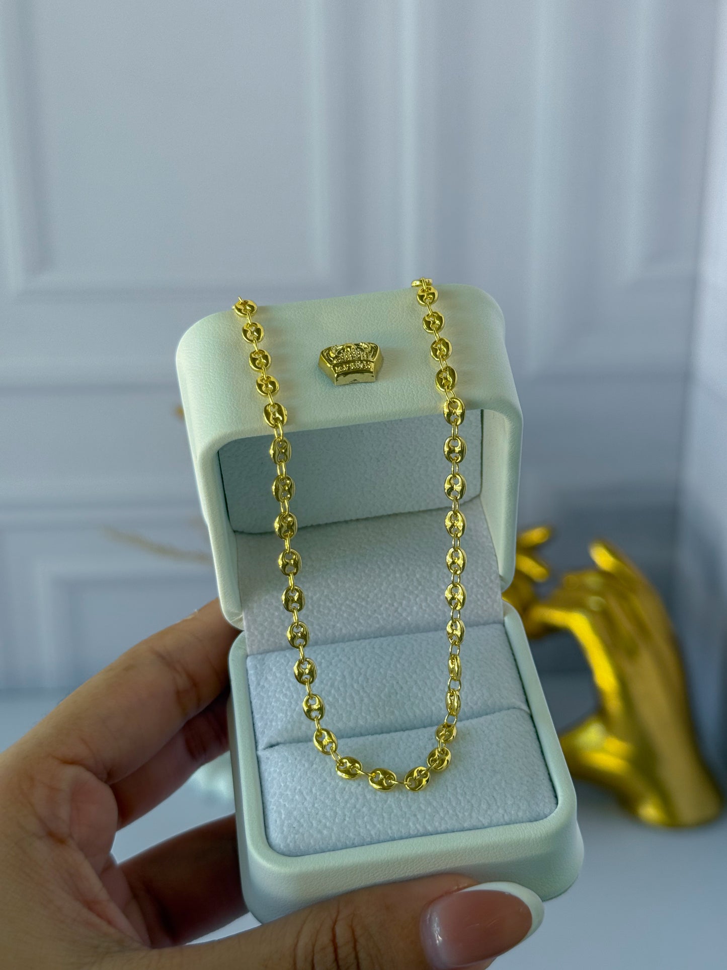 Cadena Gucci delgada