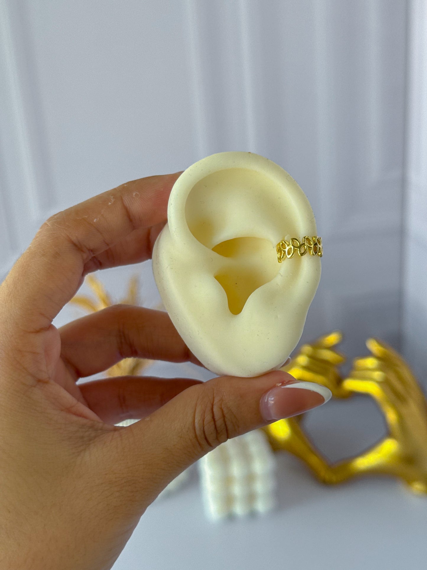 Ear cuff hojita