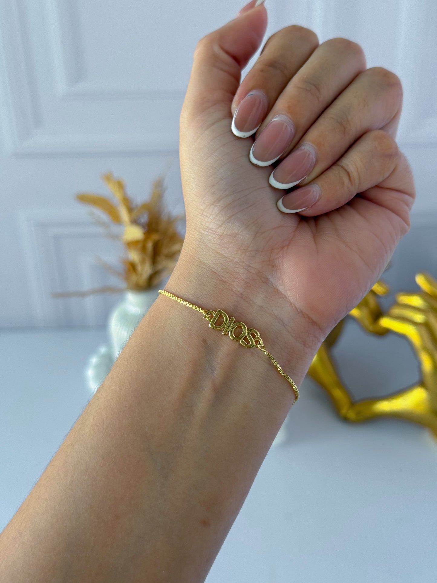 Pulsera Dios sencilla