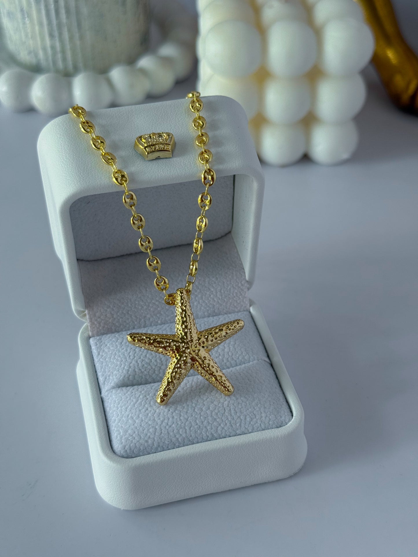 Cadena estrella de mar tejido Gucci