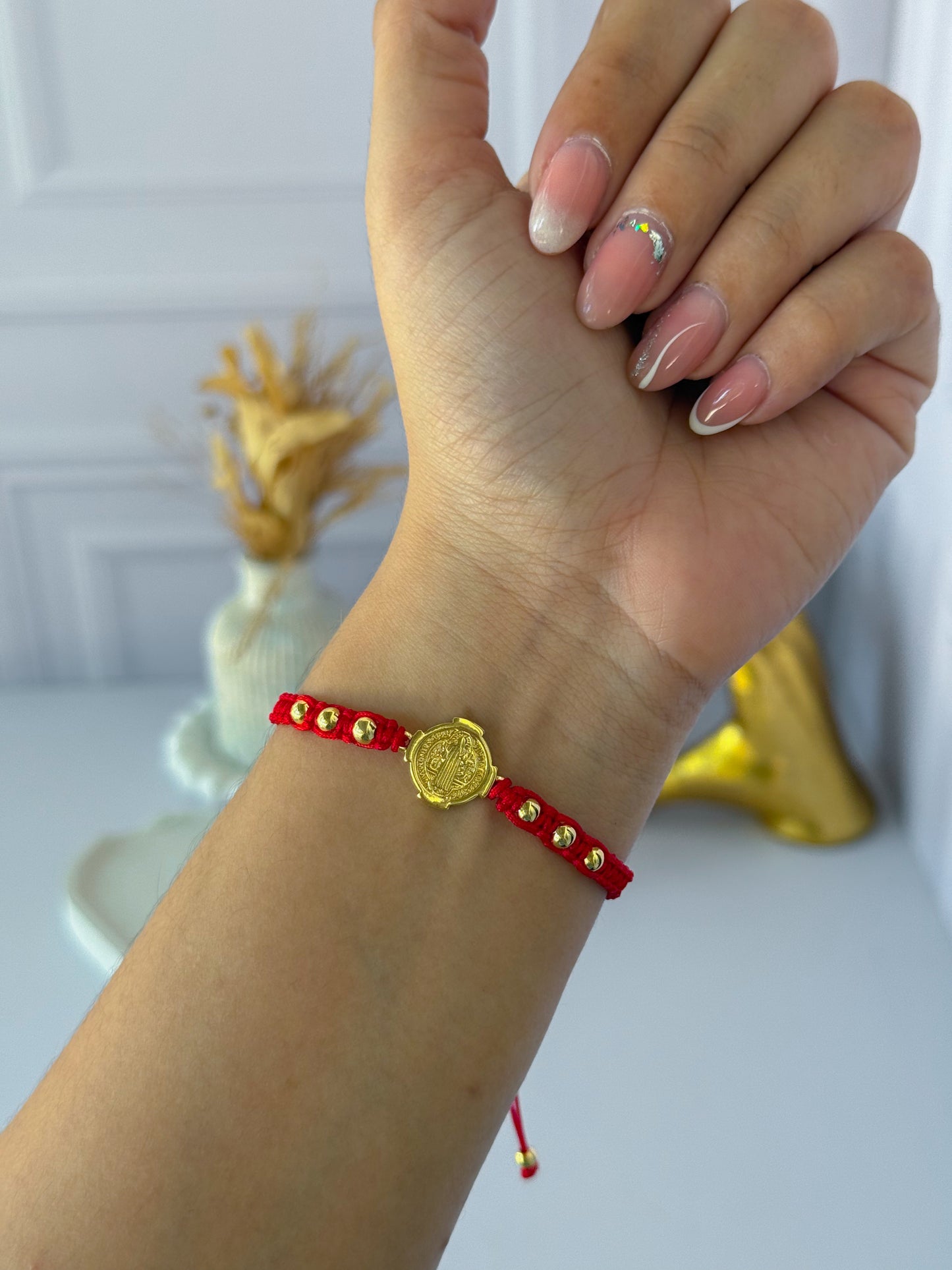 Pulsera san Benito triple balín