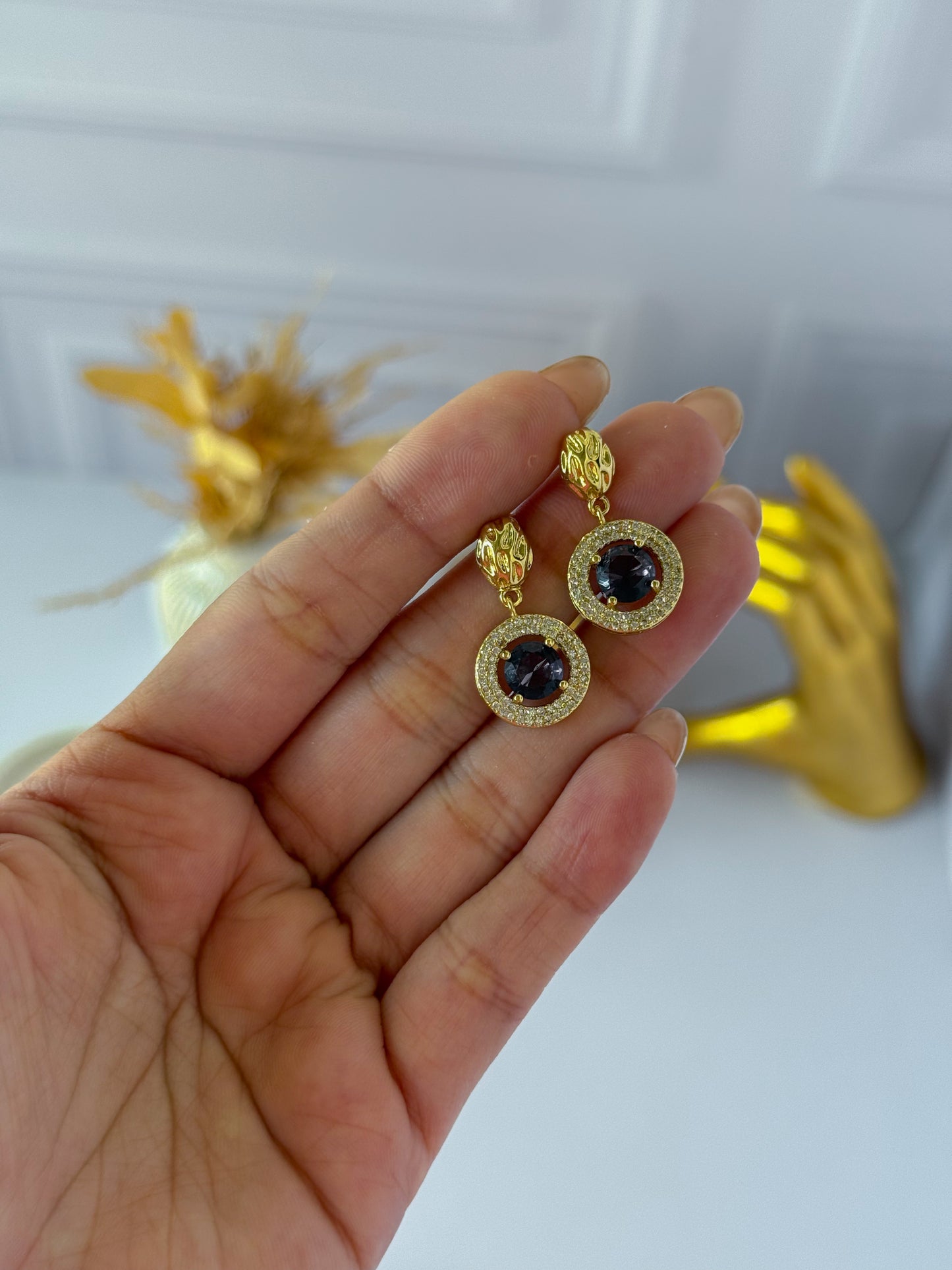Topos círculo piedras moradas