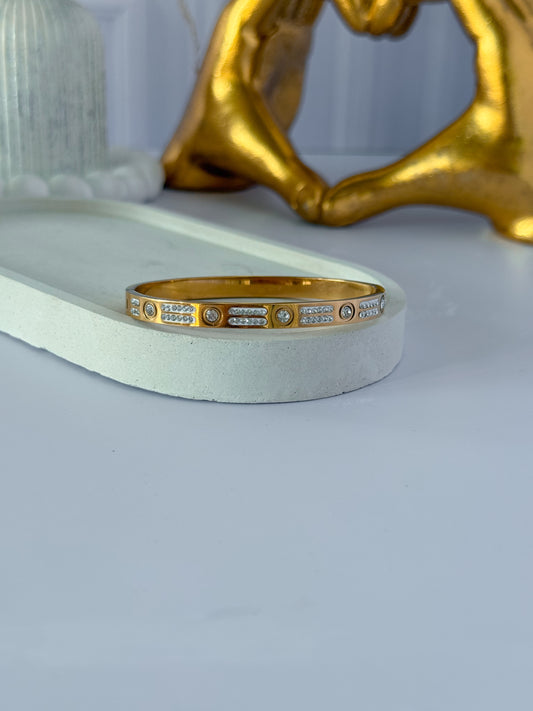 Brazalete delgado perlado