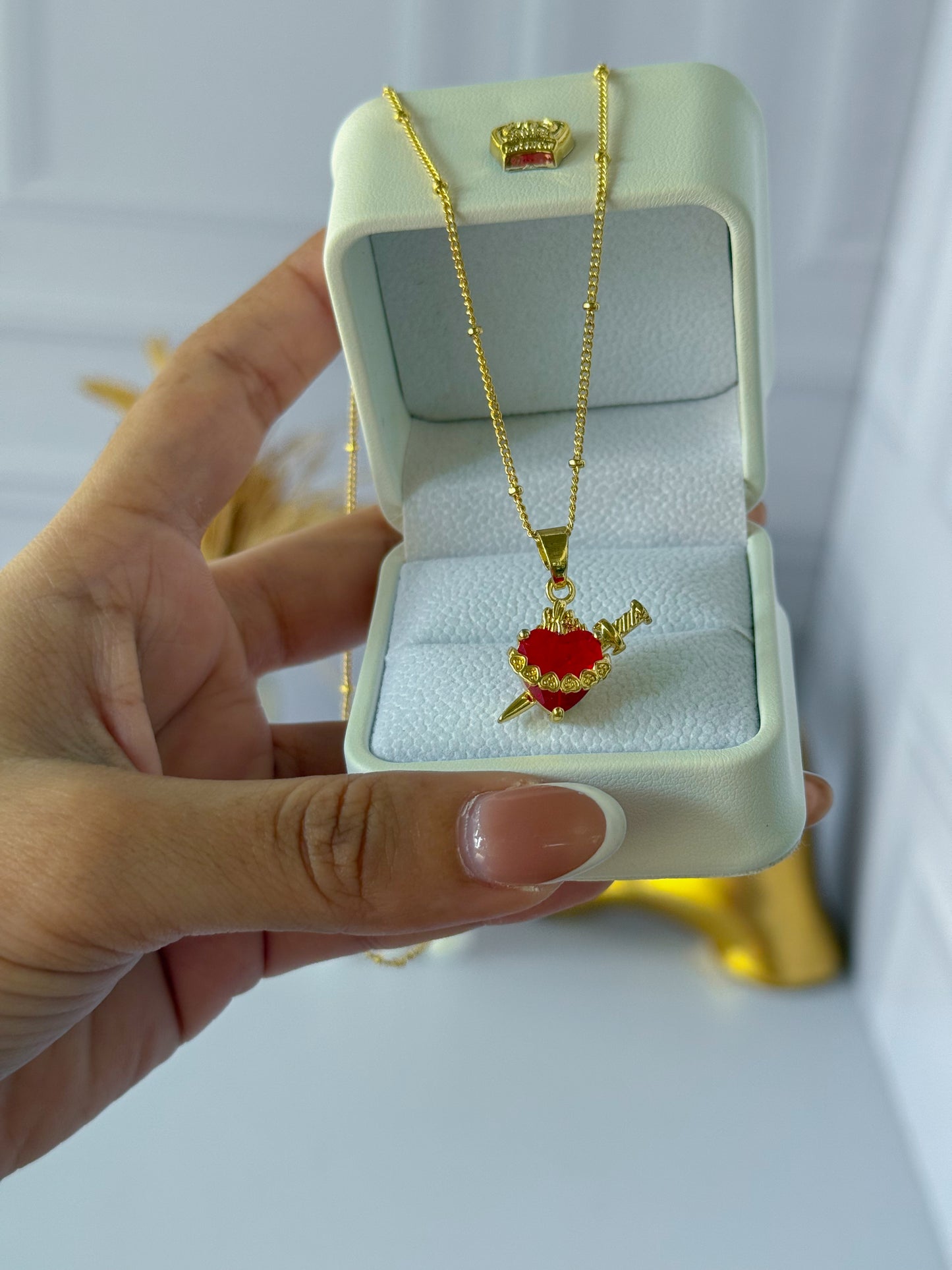 Cadena sagrado corazón