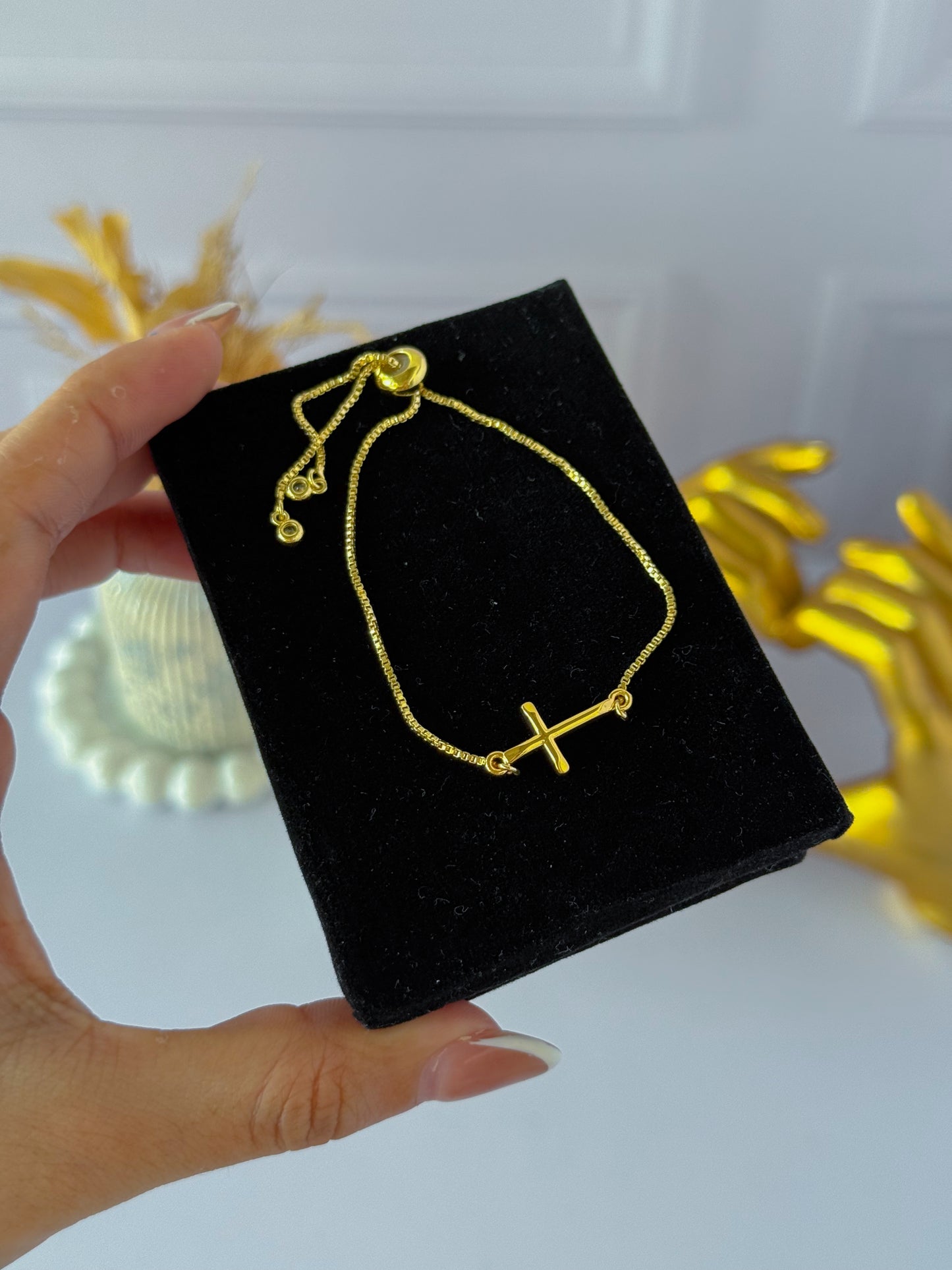 Pulsera Cruz sencilla