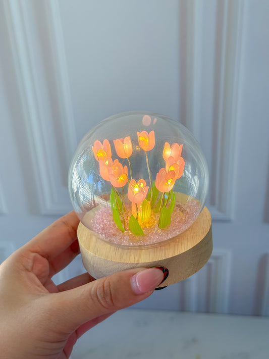 Lámpara de tulipanes rosadas